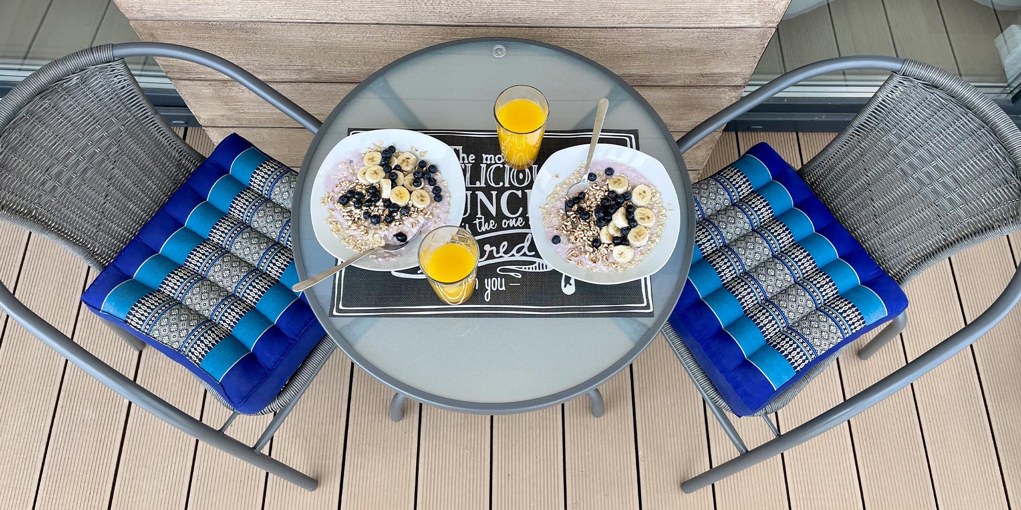 Background image for PODUSZKI DO SIEDZENIA