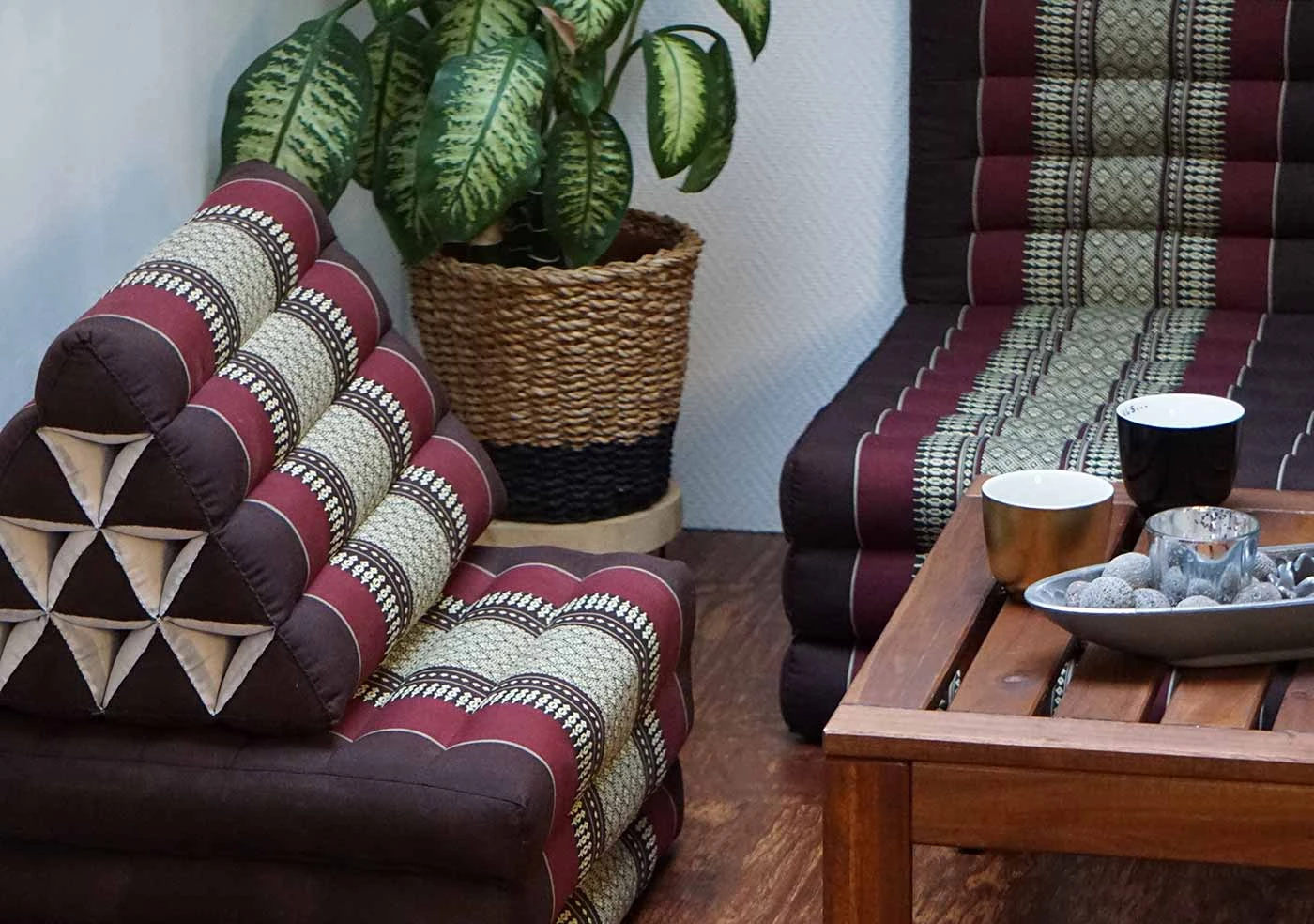 Rozluźniona atmosfera w salonie: Produkty livasia dla przytulności